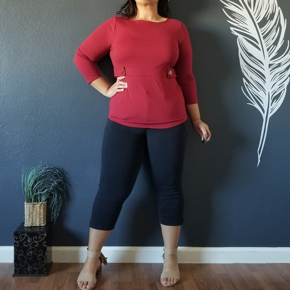 Chicos Smooth Top - Picture 1 of 5